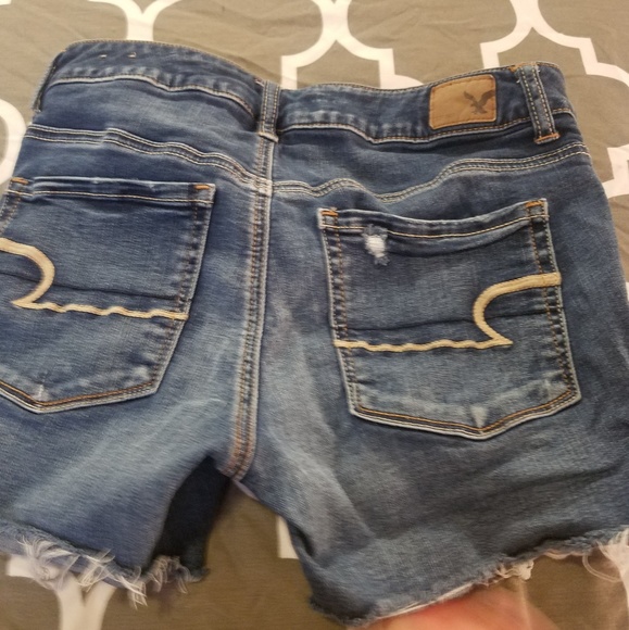 Shorts - Picture 2 of 3